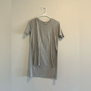 Womans basic gray tee.
